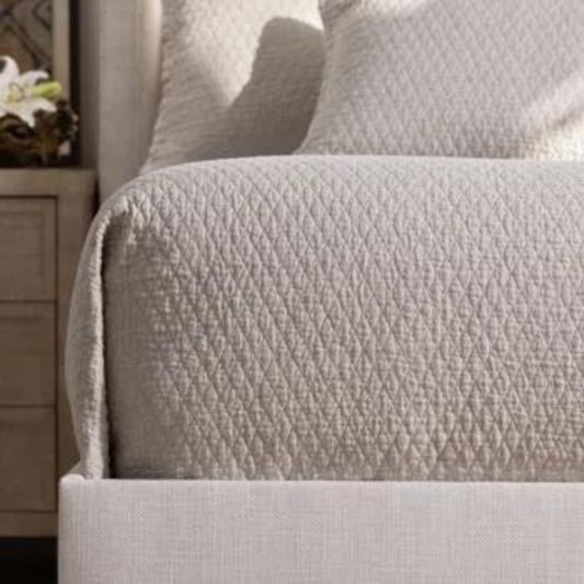 Dawn Coverlet Natural Queen